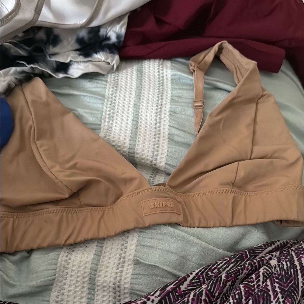 SKIMS Tan Seamless Plunge Bikini Top